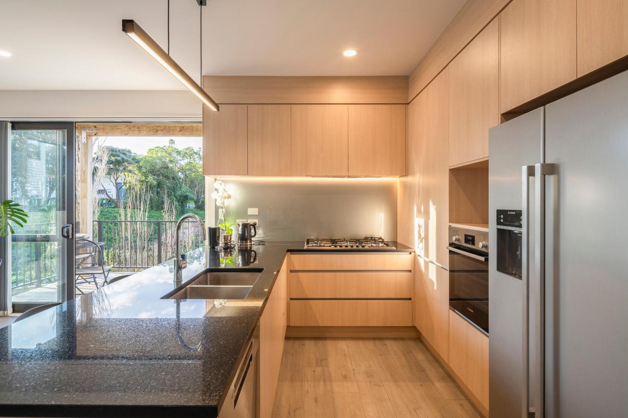 Modern Immaculate Residence In Mount Wellington Auckland Exterior foto