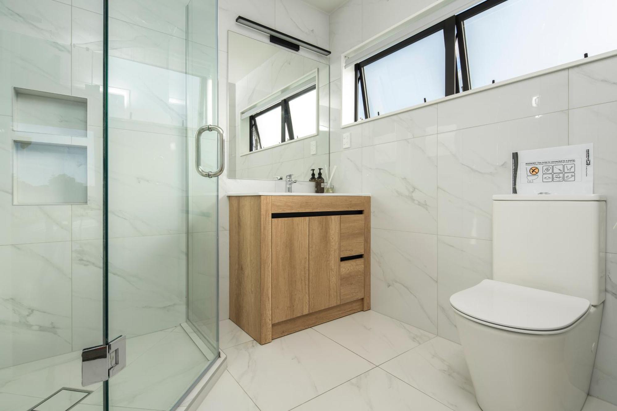 Modern Immaculate Residence In Mount Wellington Auckland Exterior foto
